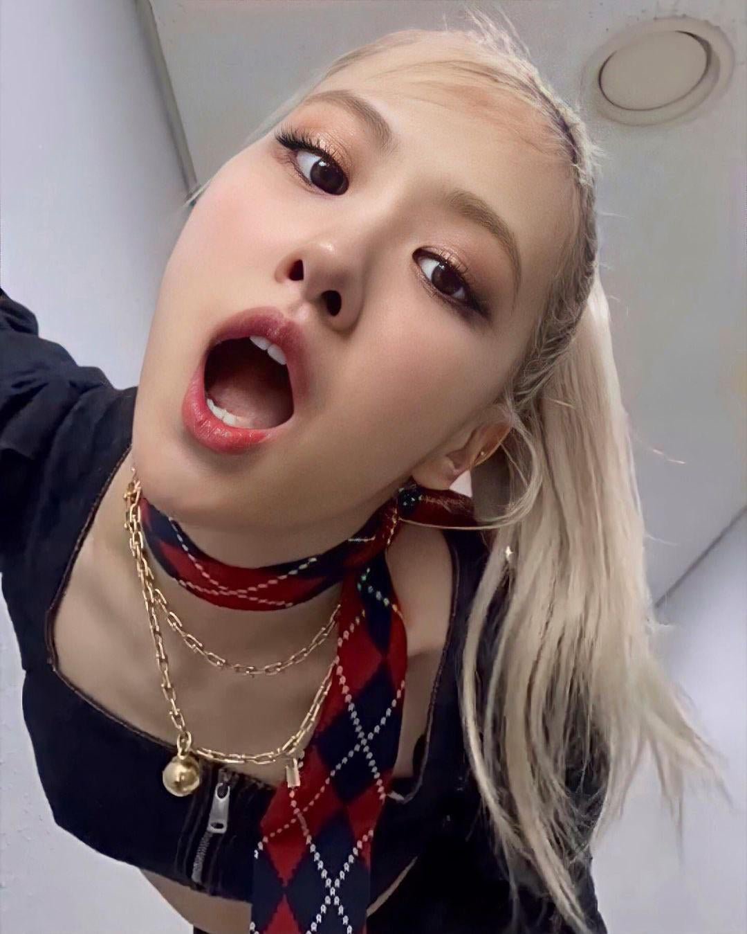 PqqZDsXi Kpop 1 14.jpg